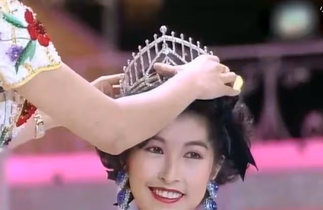 劉青雲曾嫌郭藹明是花瓶，日後卻成懷中妻，如今56歲成寵妻狂魔