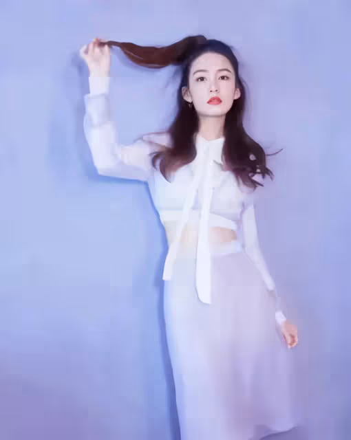 李沁的氣質很絕有種東方古典美人的雅韻