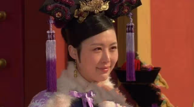 演員田朴珺否認和72歲王石離婚,人家兩人好著呢!