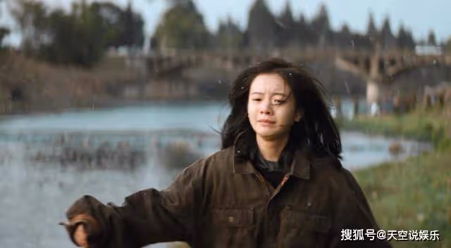 《漫長的季節》王陽被耍了，沈墨壓根沒想自殺，跳河只是為了挽回他