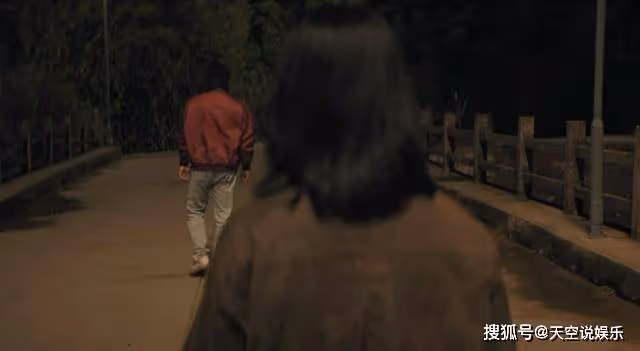 《漫長的季節》王陽被耍了，沈墨壓根沒想自殺，跳河只是為了挽回他