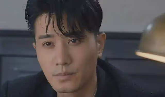 當「整容臉」混入諜戰劇，和天然臉演員對戲，簡直是尬出天際