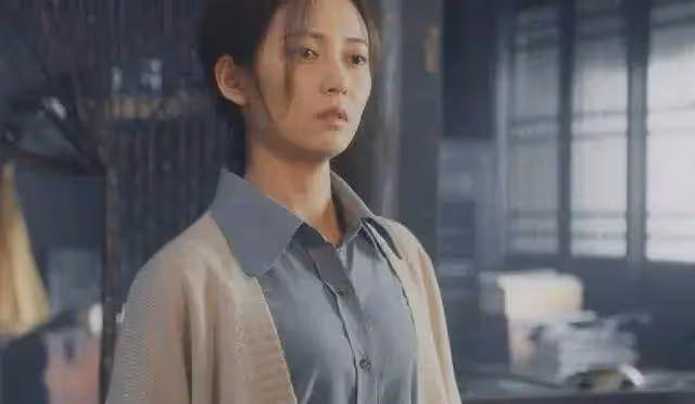 當「整容臉」混入諜戰劇，和天然臉演員對戲，簡直是尬出天際