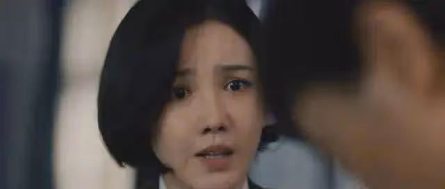 當「整容臉」混入諜戰劇，和天然臉演員對戲，簡直是尬出天際