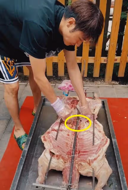 張丹峰離婚後首露面,心情大好宣傳新劇,畢瀅也暗戳戳發聲!