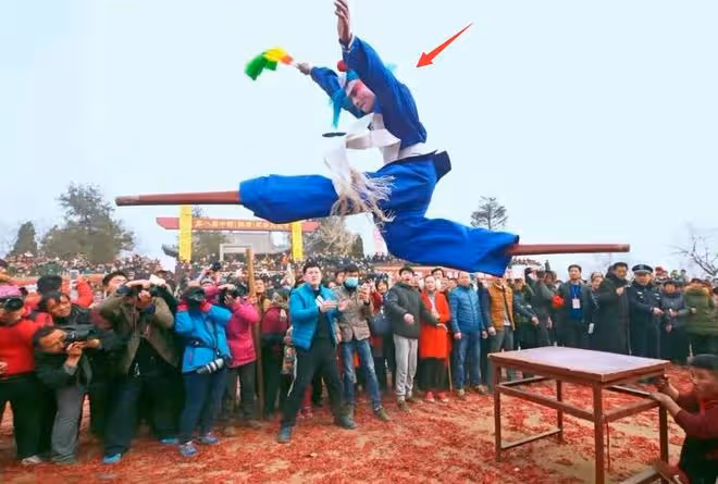 突發！32歲主持人張濤去世，生前帶病仍身兼多職，五一太忙碌！