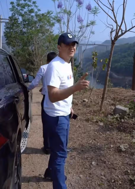 李亞鵬:宅基地被強制執行收走了,種的花花草草,全部被無情拔掉