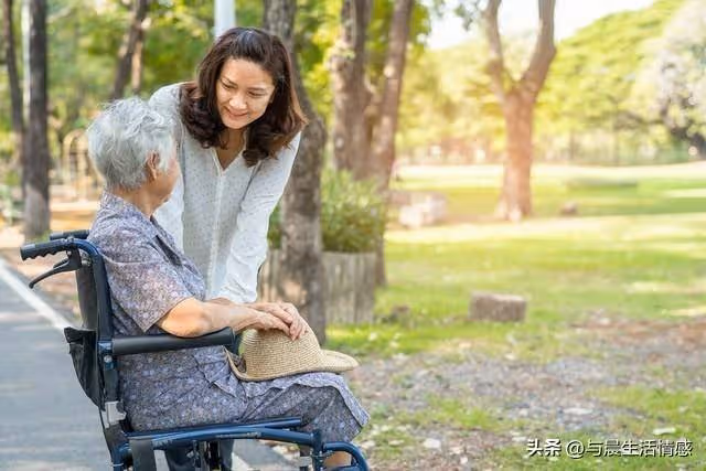 多子多孫多福氣?人到老後才明白「這輩子生一個就好」 擁有獨生子女的長輩「晚年會過得更幸福」