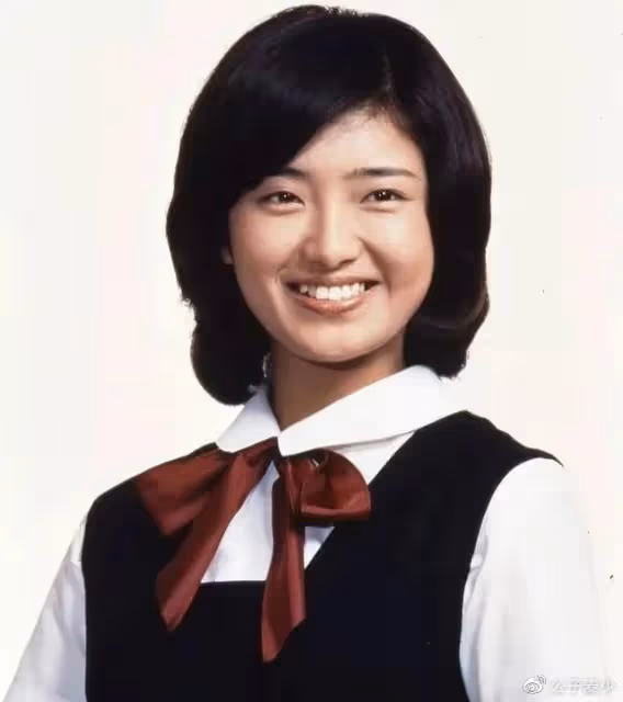 與三浦友和恩愛43年,山口百惠胖成奶奶,但我卻覺得她更有韻味了