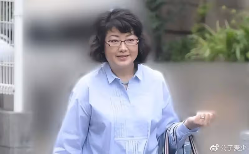 與三浦友和恩愛43年,山口百惠胖成奶奶,但我卻覺得她更有韻味了