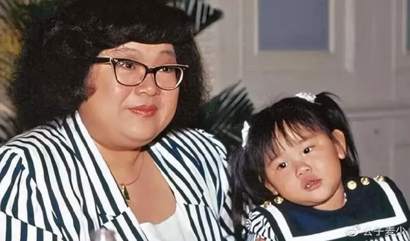 一次,鄭少秋對沈殿霞說,3年內生不出孩子就離婚,倒時別怪我無情