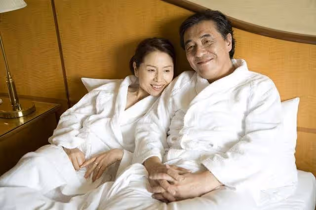 為什麼現在越來越多的「中年夫妻」,還沒有到老年就已開始「分床、分房睡」?