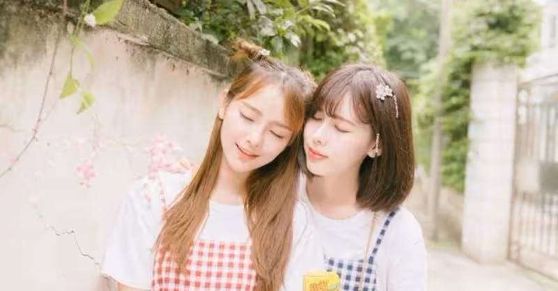 老公娶了閨蜜，他們的兒子出生後，我盛裝出席，他們當場鬧起了失婚！