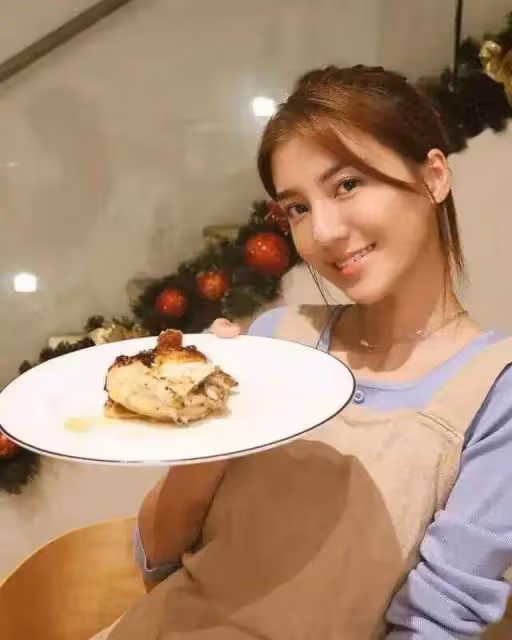 香港女星戀上百億富三代,住宅越搬越豪,上海購置豪宅意外曝光