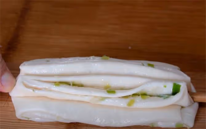 蔥油大花捲,北方人的最愛,蓬鬆柔軟,筷子一拉一扯輕鬆搞定