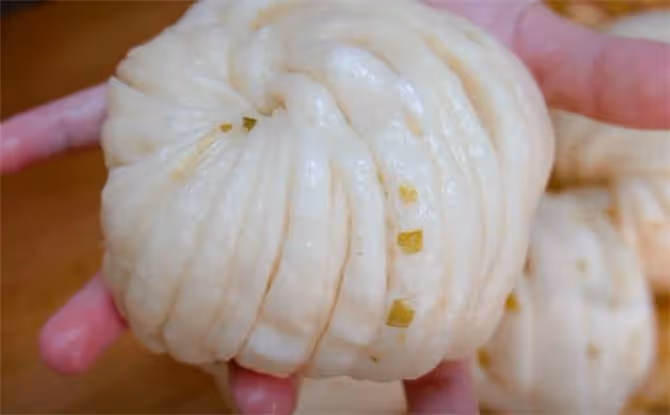 蔥油大花捲,北方人的最愛,蓬鬆柔軟,筷子一拉一扯輕鬆搞定