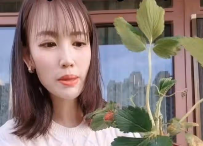 馬蓉新戀情疑曝光,男方罕見出鏡已同居,為男友做飯變賢妻良母