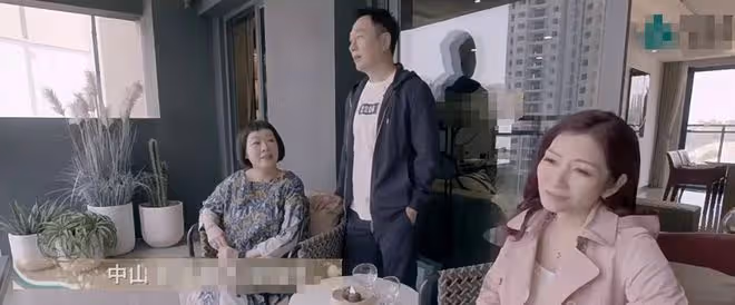 TVB視帝上海商演場面冷清,4名保鏢護送排場足,卻無粉絲圍觀