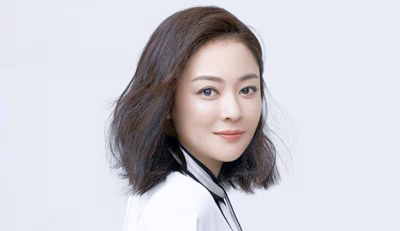 成名後，「硬漢一哥」拋妻棄子，遠嫁楊若兮，現在下線了，沒人用了