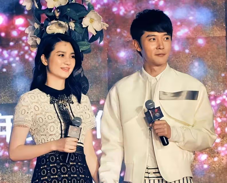 原來張丹峰是為了挽救自己的婚姻，因為離婚分一半家產不利，洪欣多年零收入