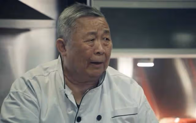 TVB老戲骨近況曝光!75歲滿頭白髮,曾因過度肥胖多次入院