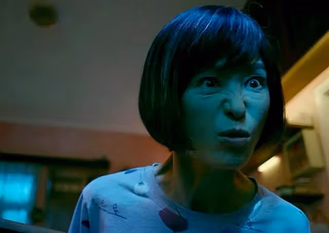 香港知名女星被質疑患病,瘦到雙頰凹陷青筋凸起,宛如紙片人