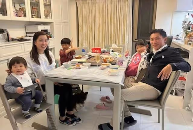 三層村屋曝光!TVB男星豪宅內景大公開,擁巨型花園供孩子玩樂