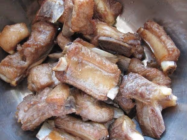 香辣孜然排骨味道真棒，營養美味佳肴～