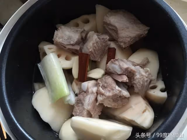 掌握這些技巧,排骨藕湯新手也能零失敗!