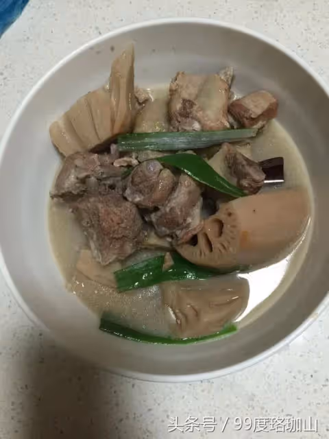 掌握這些技巧,排骨藕湯新手也能零失敗!