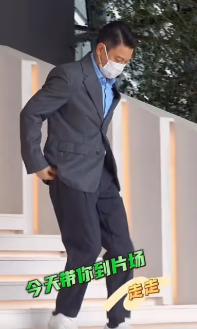 劉德華片場真實狀態曝光,用衛生紙當鼻托,引起網友熱議