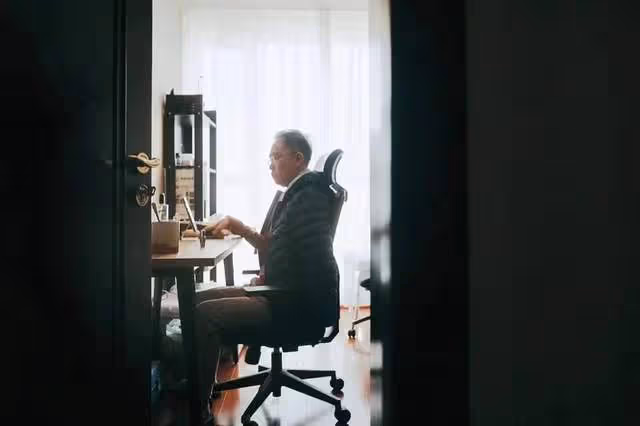 董宇輝淚奔,原京東財務副總裁,漸凍症患者蔡磊:等我好了擁抱你