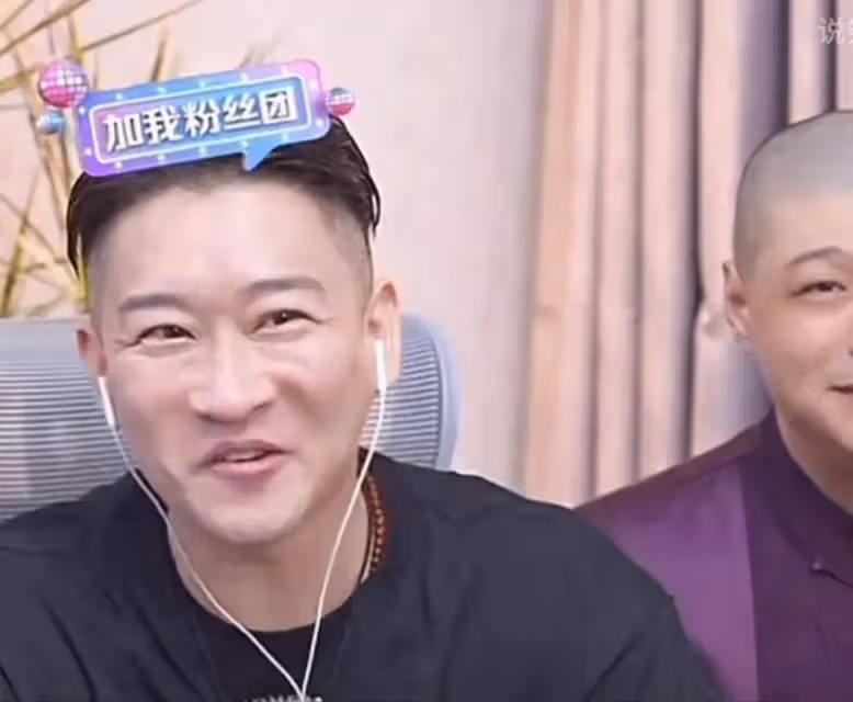 曹雲金直播剛火便暴露本性,不關閉打賞,諷刺網友不如孩子