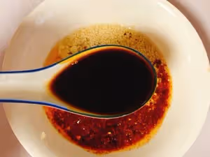 酸辣爽口的涼拌面！保證吃一次就上癮