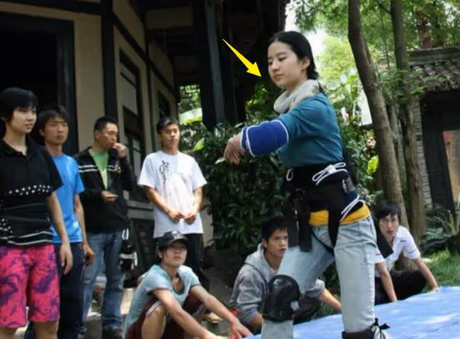 網友自曝曾霸凌劉亦菲,天仙也曾表示,自己曾遭到很多人的排擠