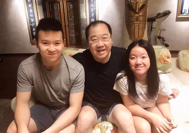曝徐崢陶虹要移民,8.2億存款被美國銀行凍結,兩人心急如焚