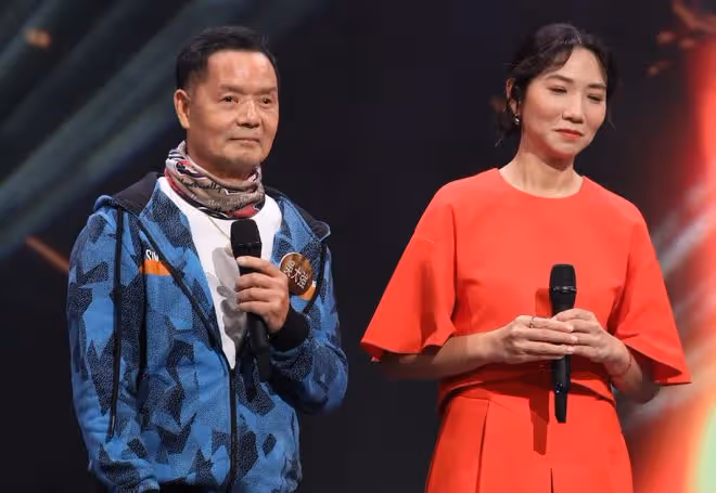 71歲公務員出道當藝人,出席活動昏迷急送醫!兒子是TVB當紅男星