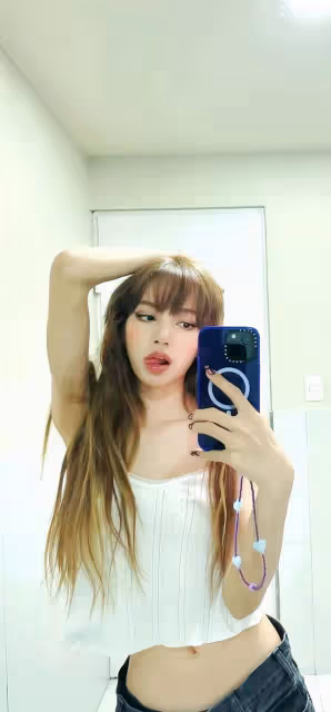 智者不如愛河!lisa女王又破吉尼斯紀錄了,是大長腿驚人小富婆啊