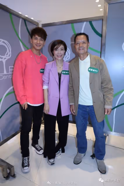 突發!71歲吳大強受訪時突然暈倒,TVB小生趕去醫院接爸爸