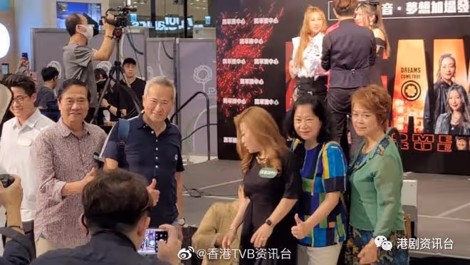 突發!71歲吳大強受訪時突然暈倒,TVB小生趕去醫院接爸爸
