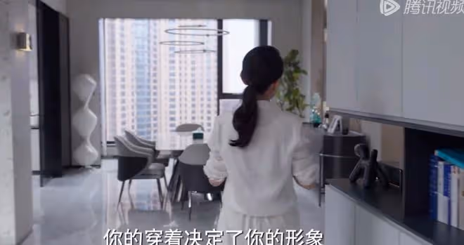 平凡之路:2個家庭2頓晚餐勾畫階層差異,你吃的飯就是你的階層