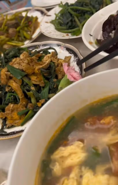 李立群感謝河南哥哥寄500個雞蛋,發視頻感嘆,有親戚在大陸真好