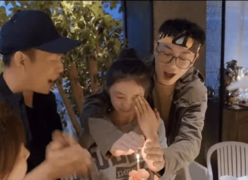 朱亞文被曝不守男德屢次跟異性發生親密動作,寵妻人設要崩塌了
