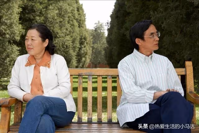 岳母來女兒家養老,48歲女婿拒絕:憑什麼她住家,我媽就住養老院!