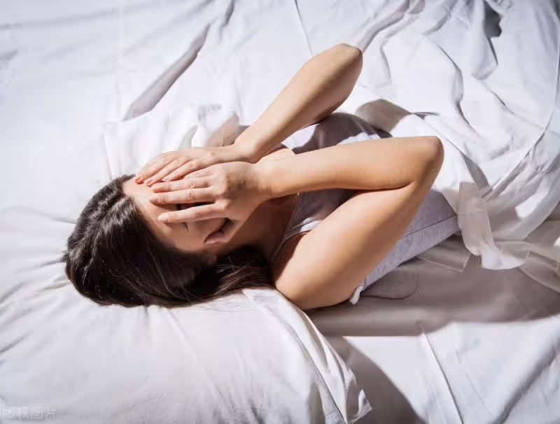 為什麼老人常說:「睡覺不能頭朝東,腳朝西」?今天終於明白了