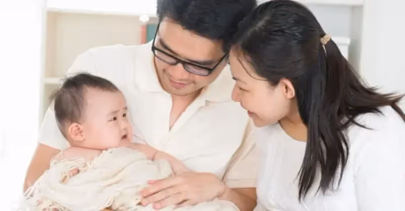 我坐月子，母親說摔傷腿不能來，出月子後去娘家，見到母親我愣住！