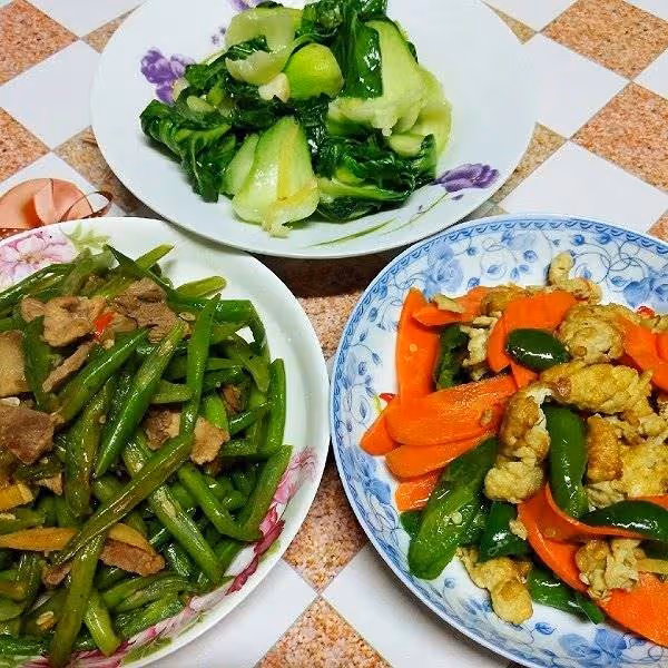 老公嫌棄我生女兒 ,留下了一張卡就拋棄了我們母女! 多年後查詢餘額時我當場崩潰哭了!