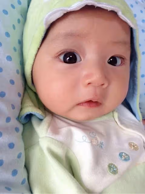 老公嫌棄我生女兒 ,留下了一張卡就拋棄了我們母女! 多年後查詢餘額時我當場崩潰哭了!
