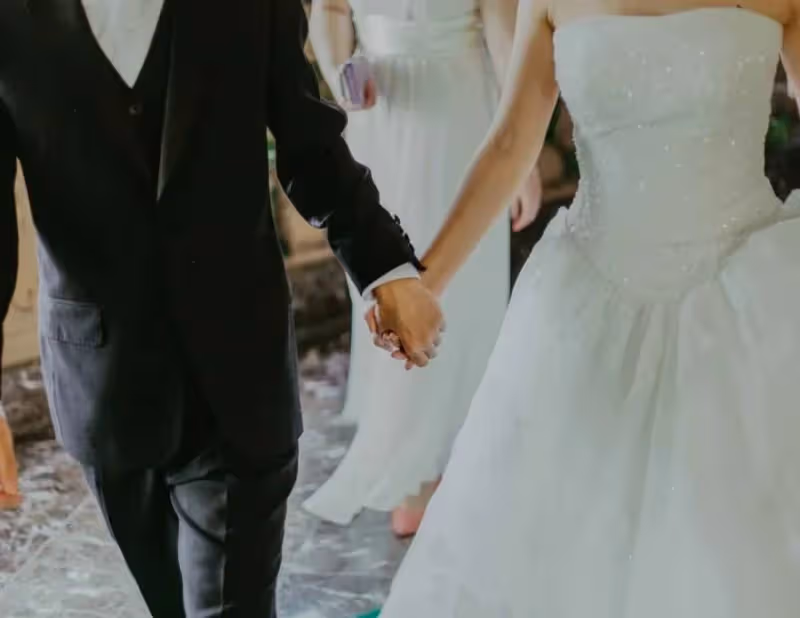 31歲女博士「從13樓一躍而下」結束生命!父母含淚曝出內因:燈一關「女婿就原形畢露」