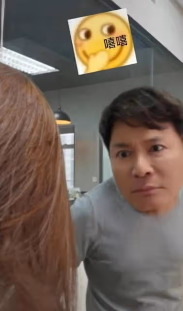 認不出！TVB知名視帝拍片曬近況，臉上僵硬像公仔被質疑醫美過度